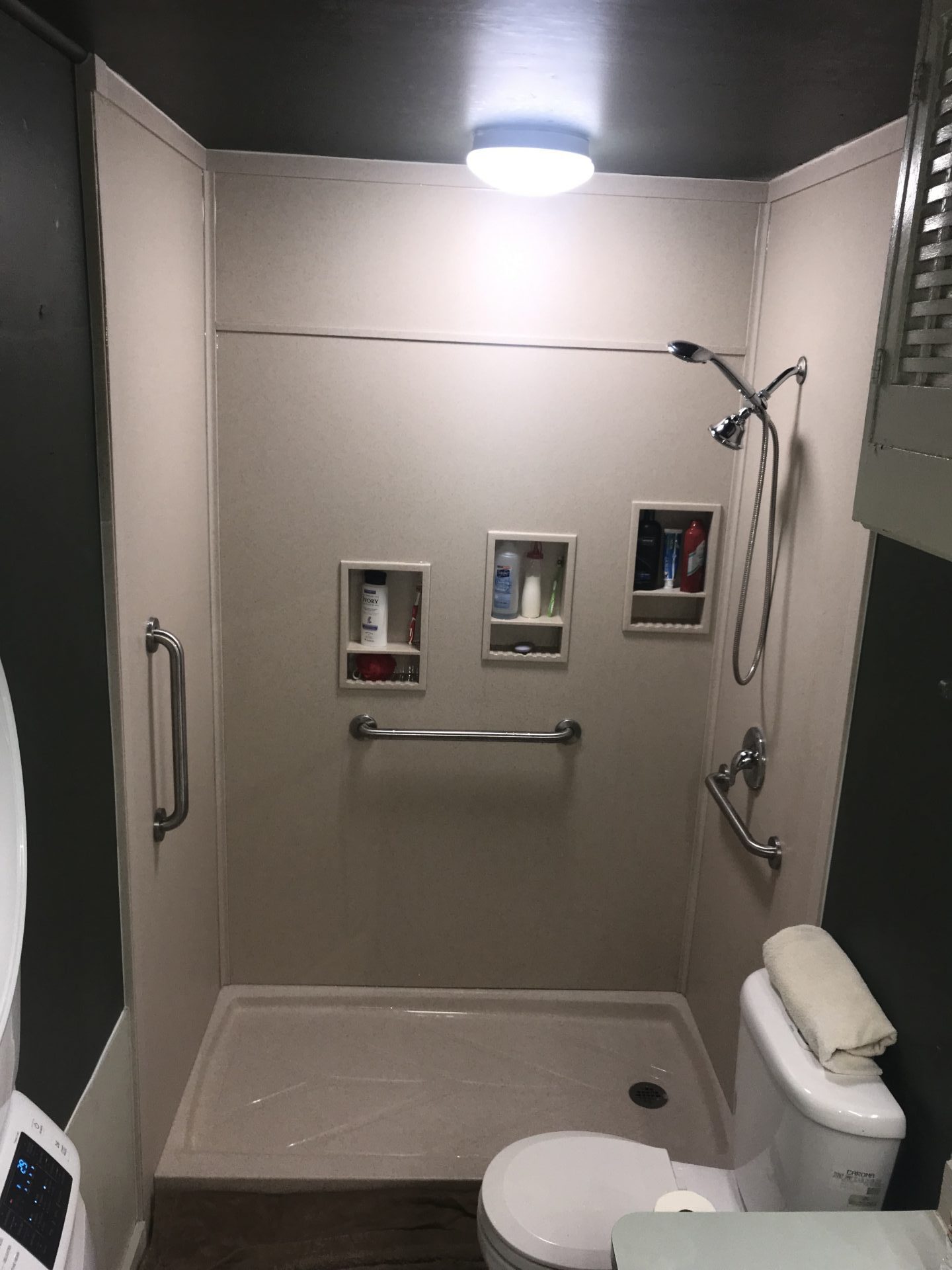 Gallery, WalkIn Tub, Shower Safe Showers