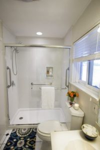Walk-In Showers for Seniors Alamo Heights TX